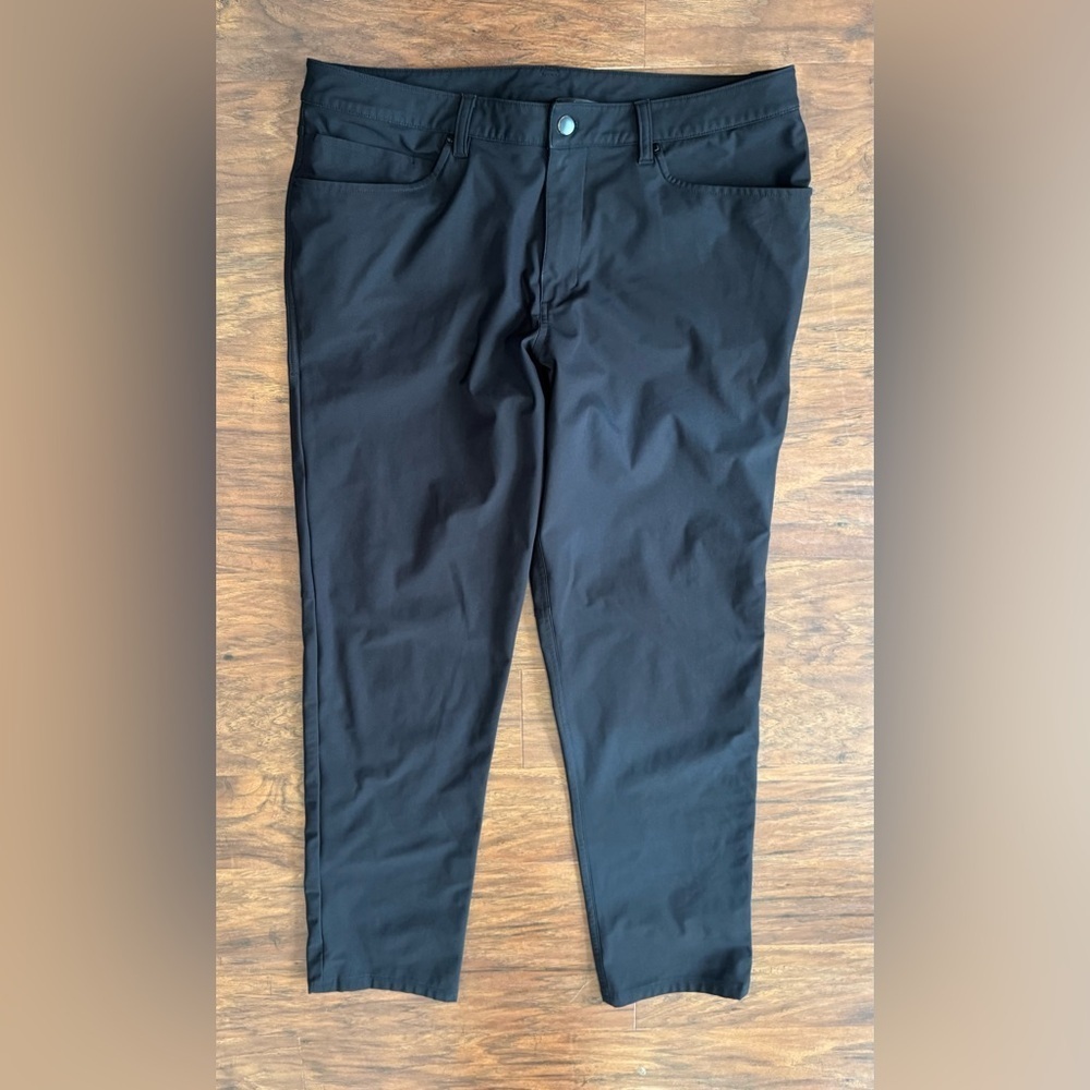 Lululemon ABC Classic-Fit 5 Pocket Warpstreme Pant Black Straight Leg Size 36